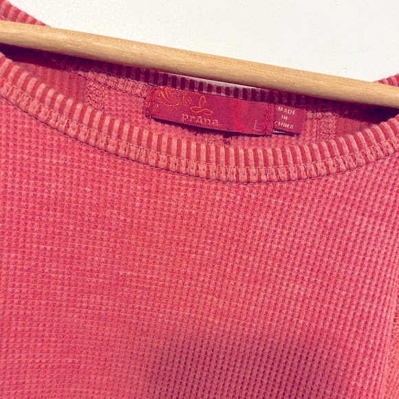 Prana Womens Remi Waffle Knit Thermal Athletic Outdoor Pullover Rhubarb L - Picture 15 of 15